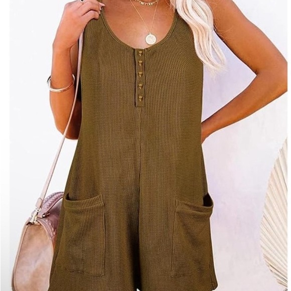 UNBRANDED Pants - NWT WOMENS PLACKET FRONT ROMPER WITH POCKETS